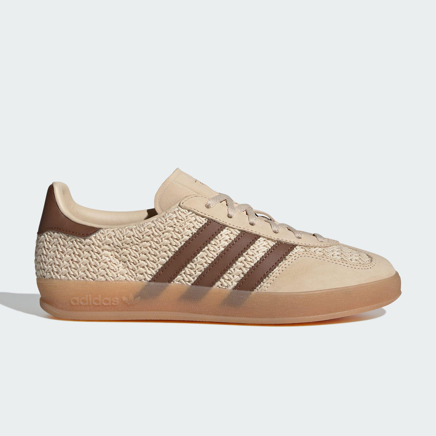 حذاء رياضي كاجوال كلاسيكي كلاس - مراجعة Adidas Shoes Samba وسعره
